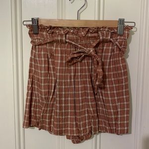 American Eagle belted soft shorts
